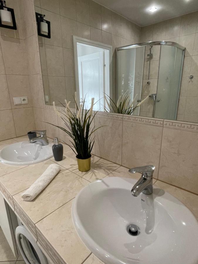 Marka Apartment 1 คราคูฟ ภายนอก รูปภาพ